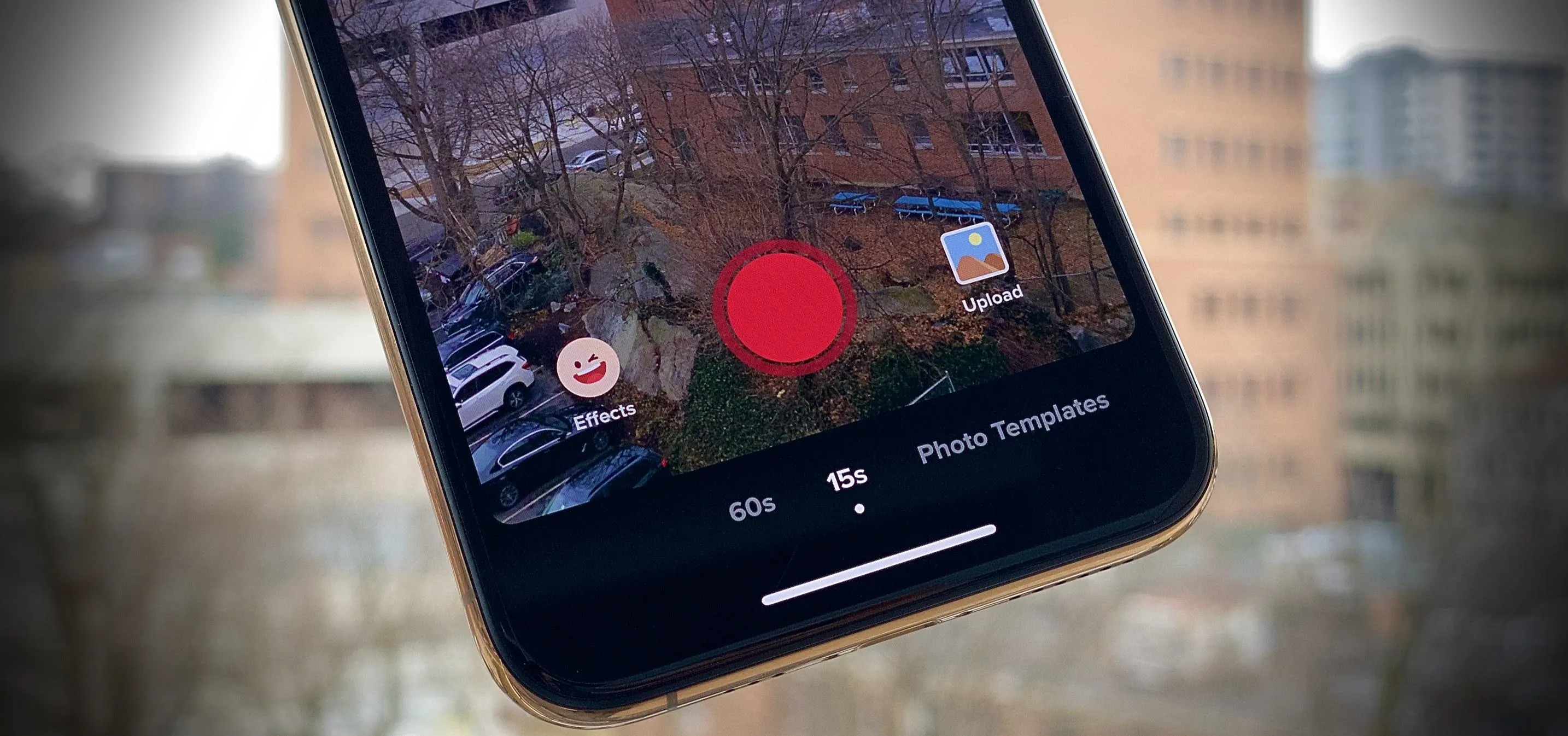 Smartphone screen displaying a map with a recording indicator.