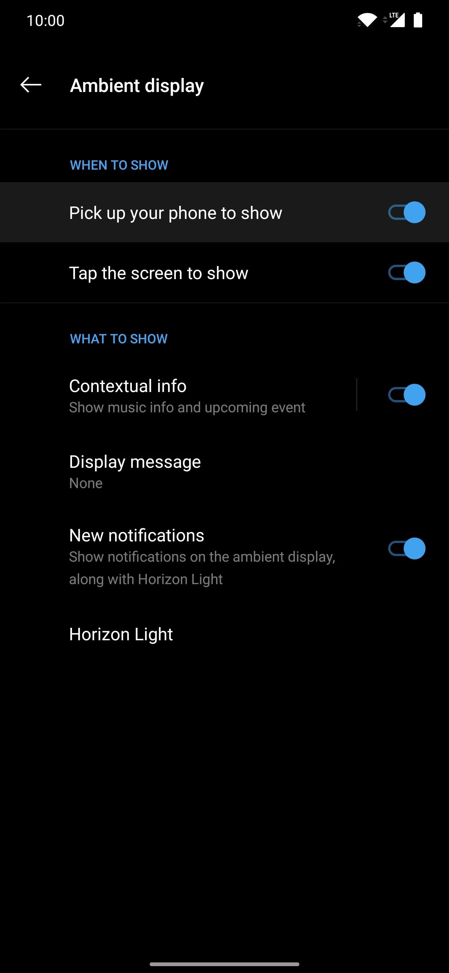 Settings menu with options for display and camera adjustments.