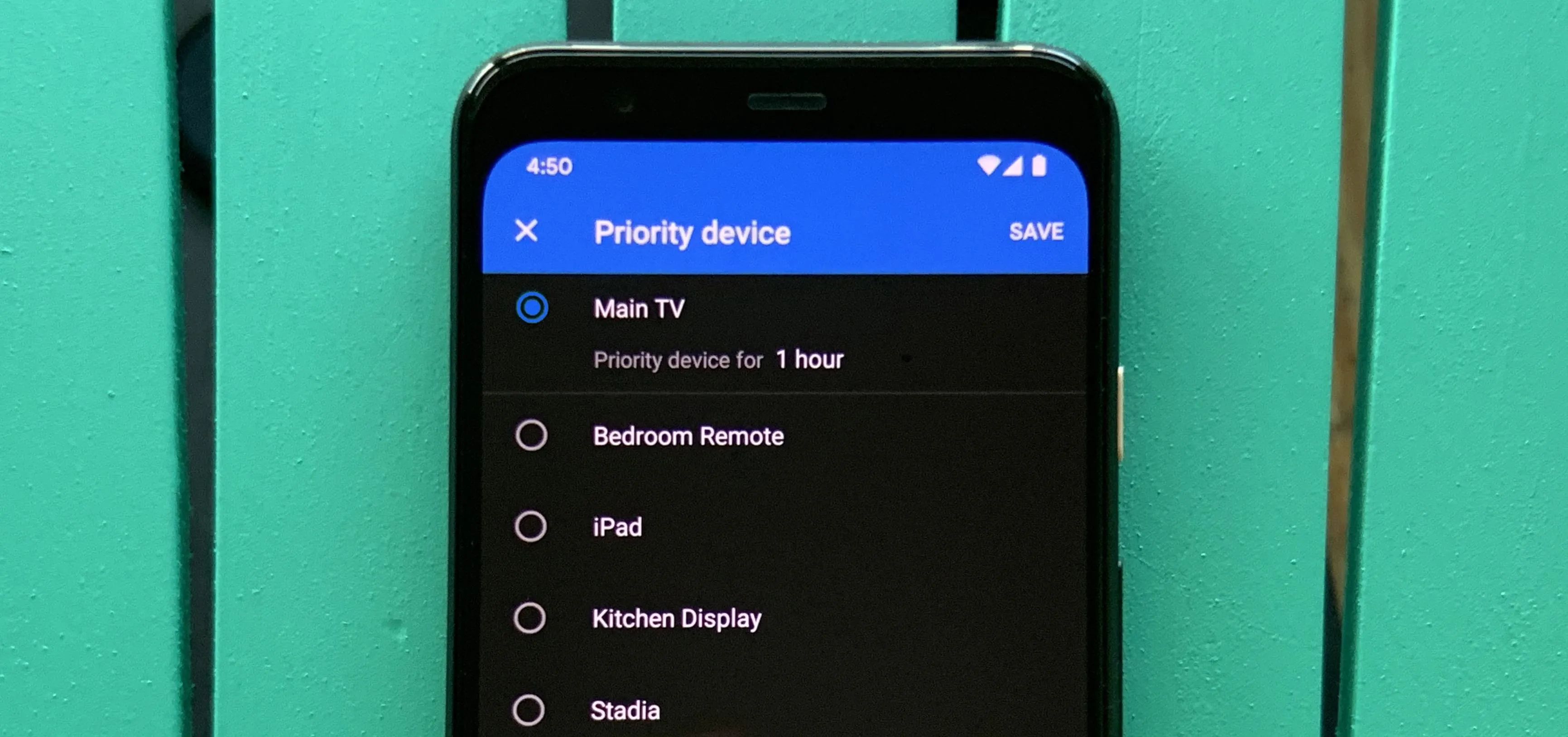 Smartphone screen displaying device priority settings.