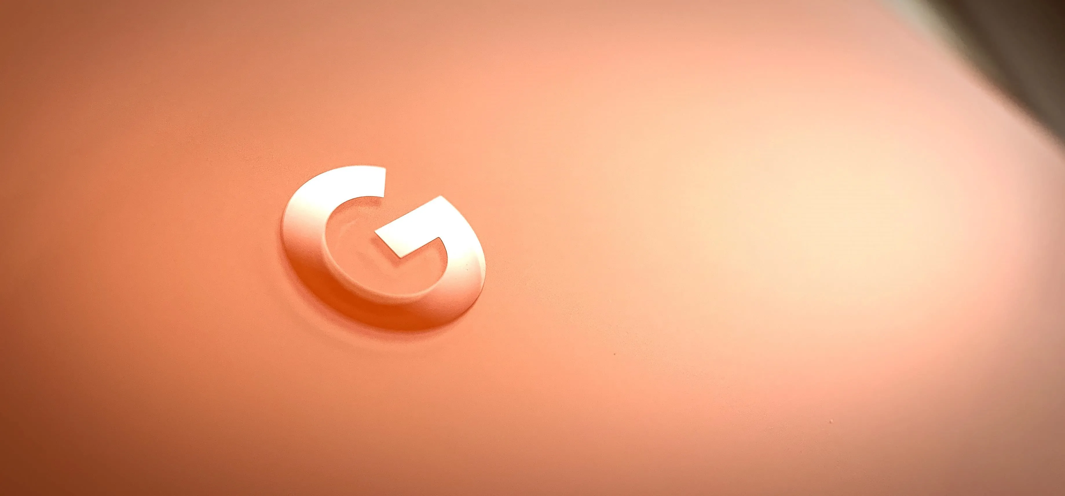 10 Useful Pixel Features Google Doesn't Really Tell You About cover