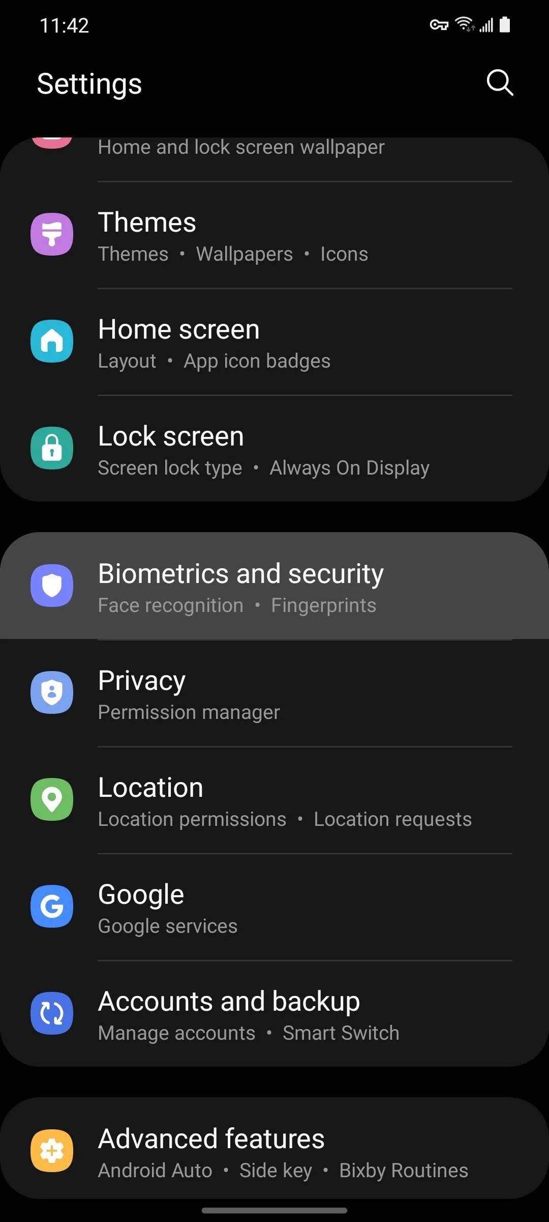 Settings menu displaying various options including privacy, location, and accounts.