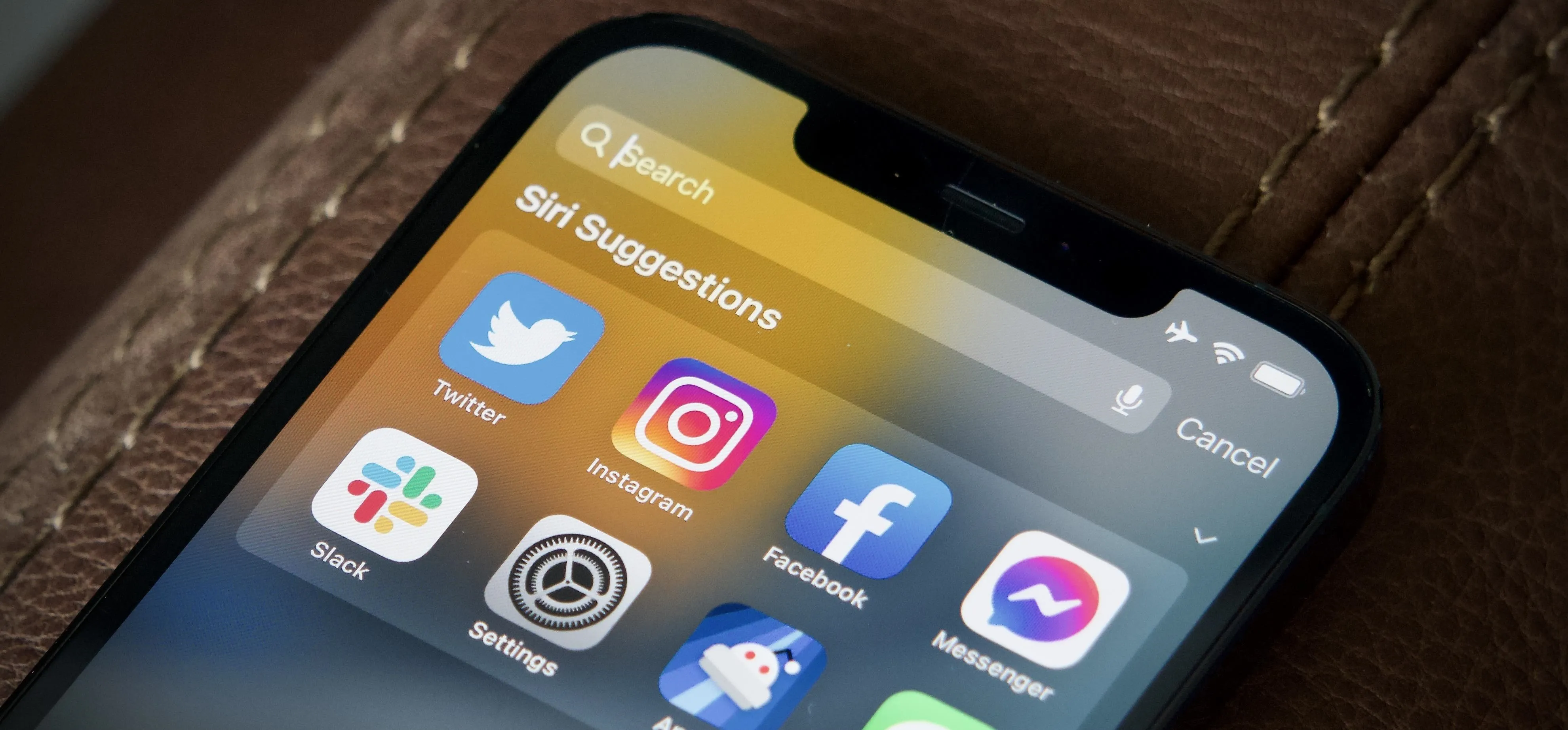 Smartphone screen displaying social media app icons.
