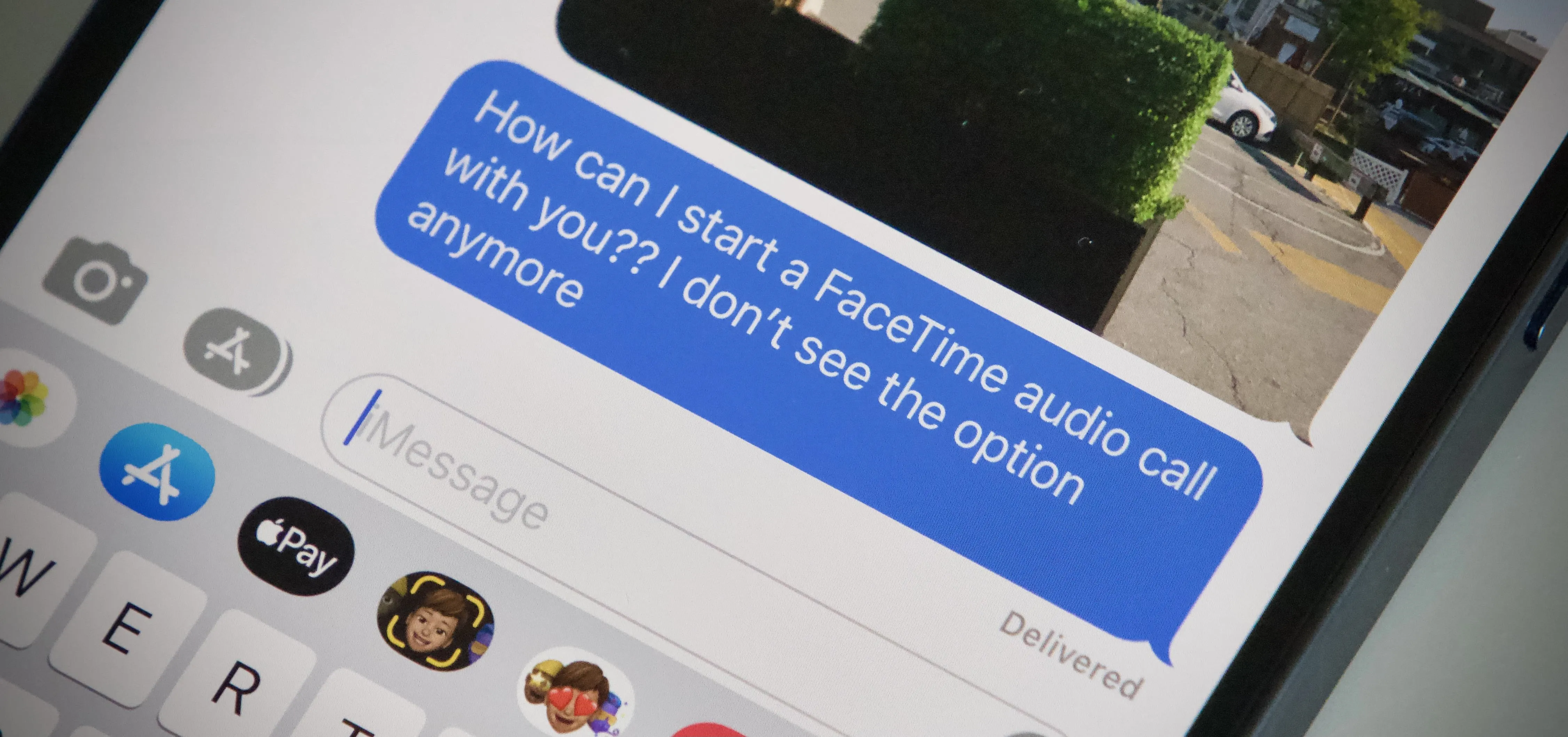 Text message conversation asking about starting a FaceTime audio call.