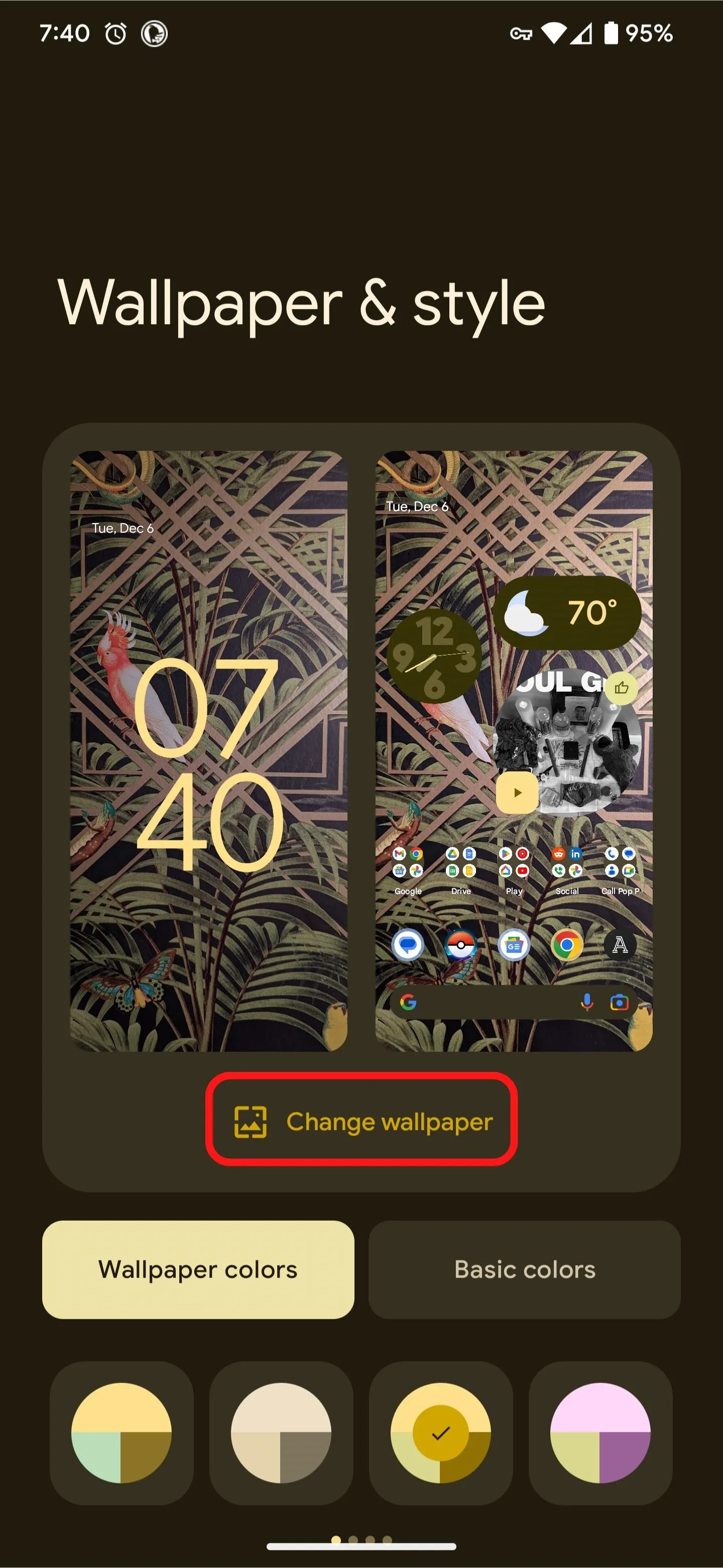Smartphone screen displaying wallpaper and style options with a time of 07:40.